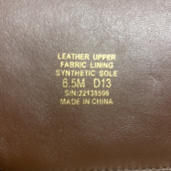 Tory Burch Kiernan 35MM Tumbled Leather Riding Boots Almond 6.5M - Picture 7 of 7